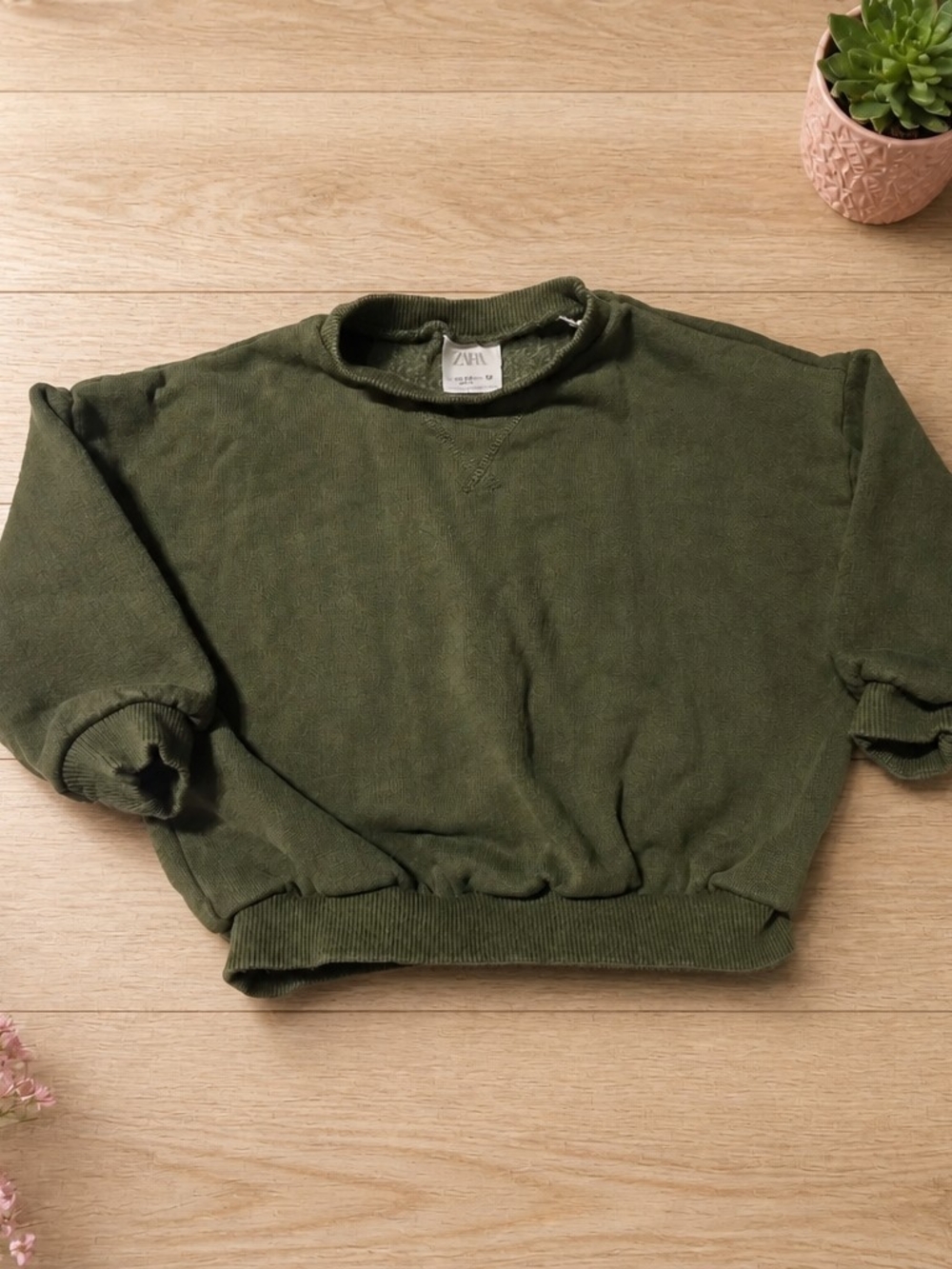 Zara Olive Cropped Crewneck Sweatshirt